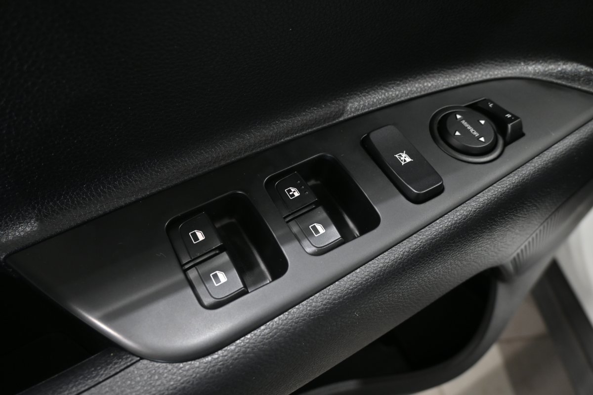 Foto Kia Stonic 24