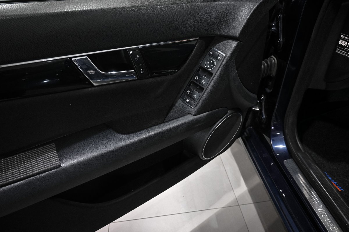 Foto Mercedes-Benz C 22