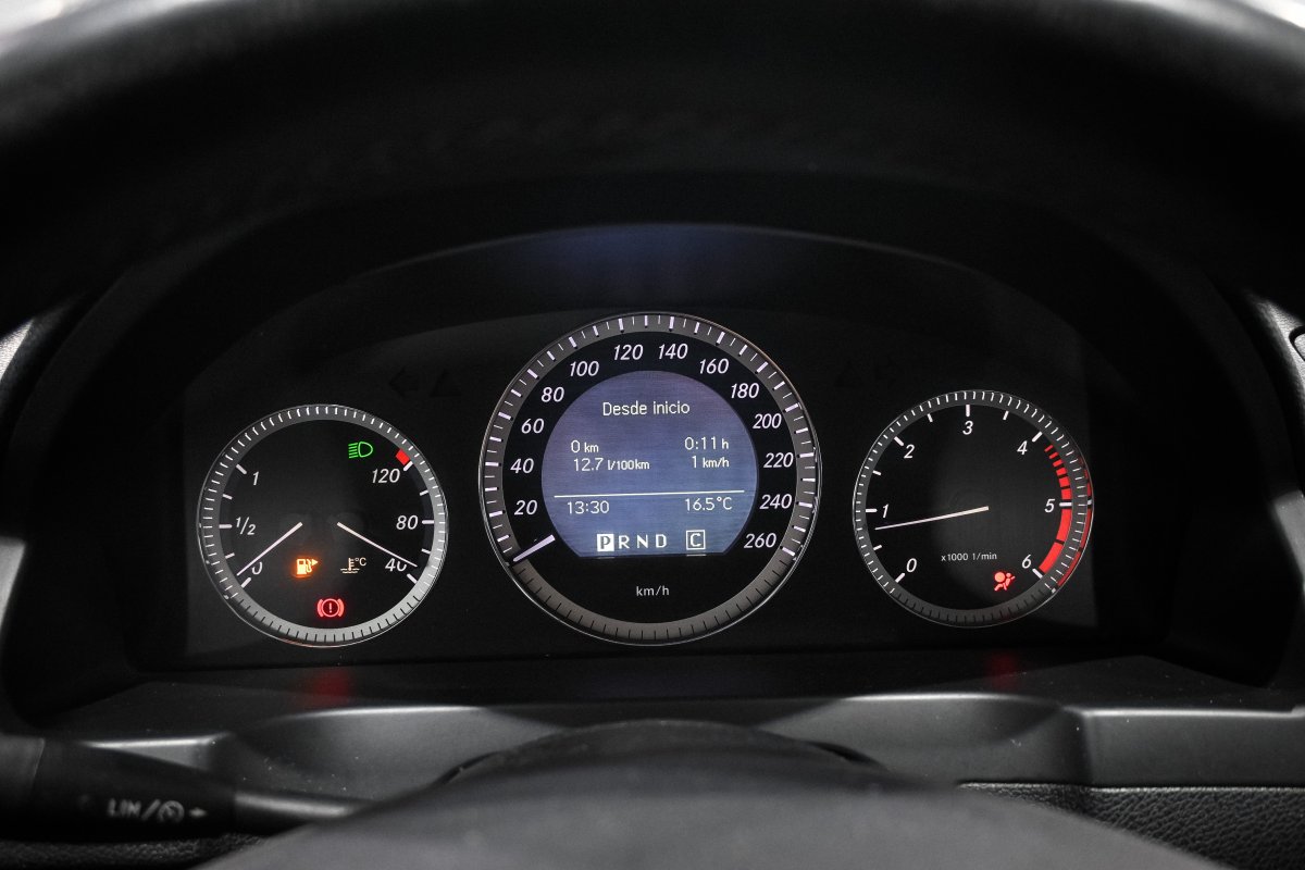 Foto Mercedes-Benz C 11