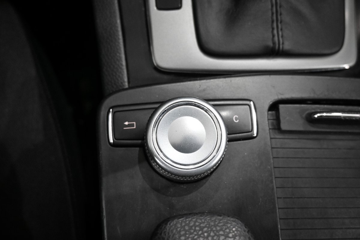 Foto Mercedes-Benz C 16