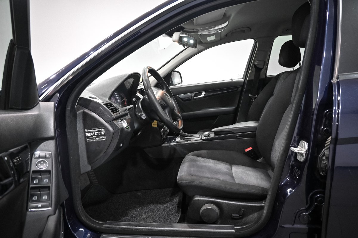 Foto Mercedes-Benz C 9