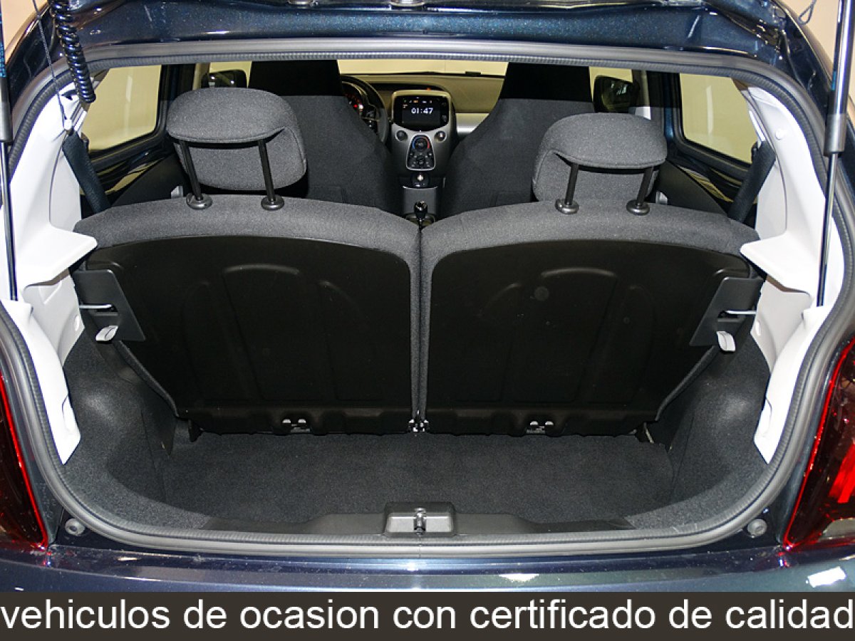 Foto Peugeot 108 10