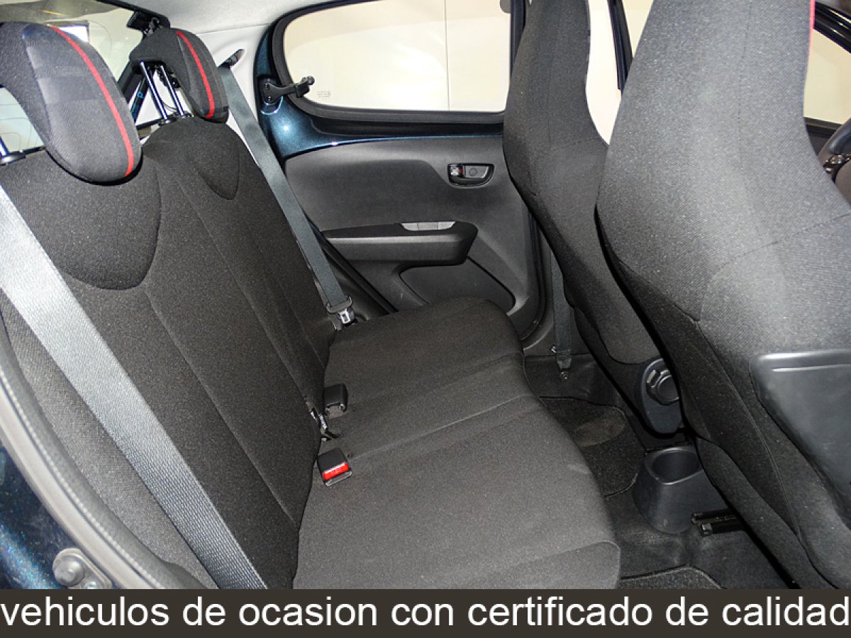 Foto Peugeot 108 17