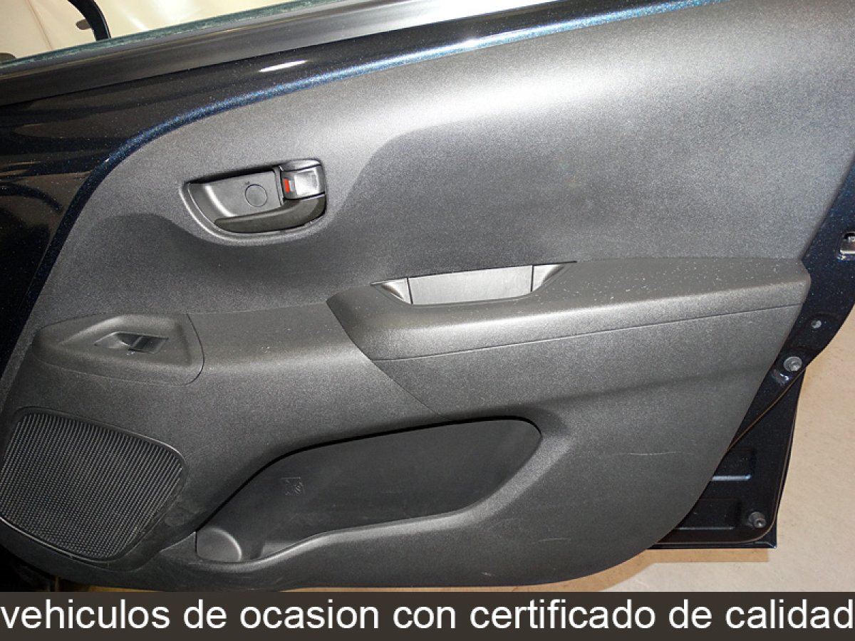 Foto Peugeot 108 32