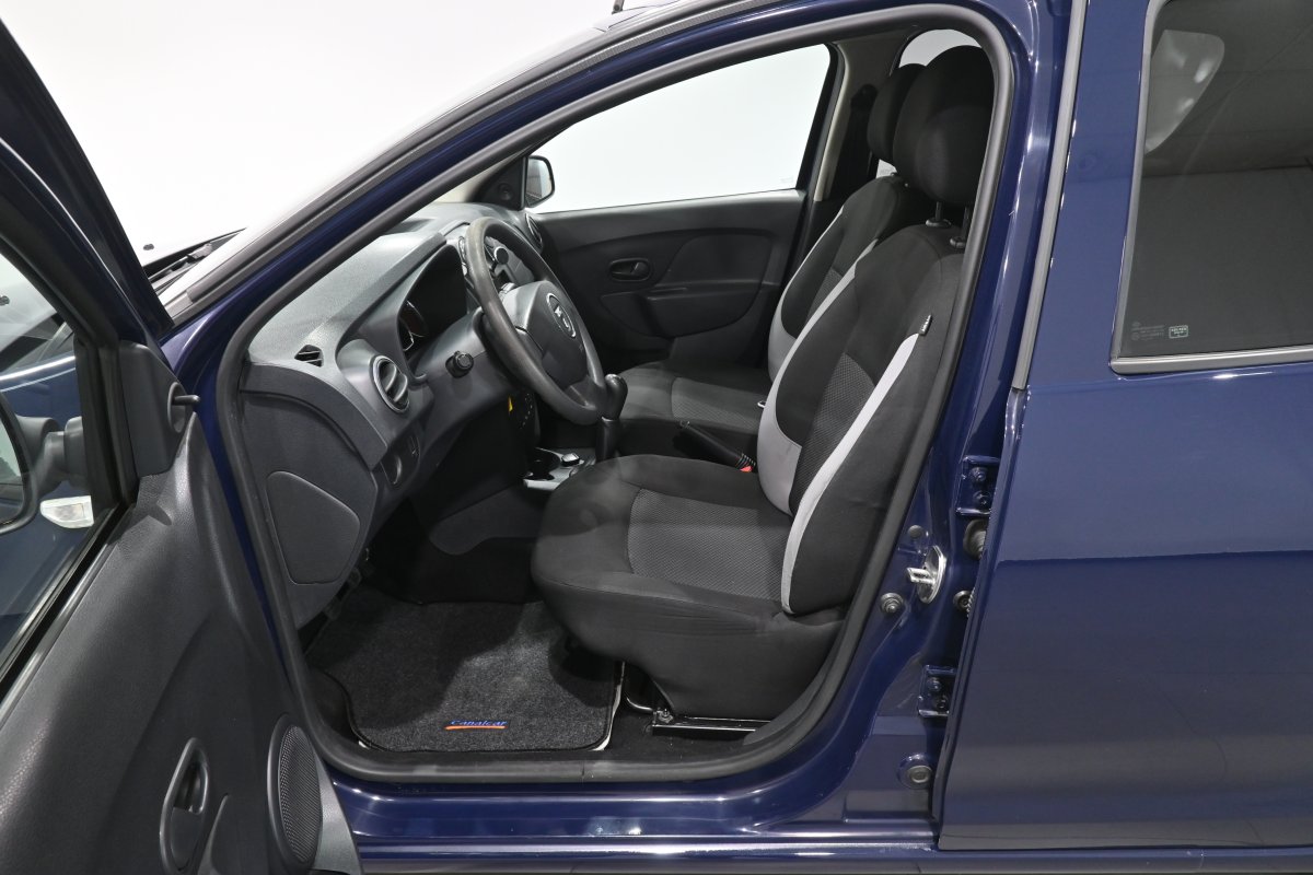 Foto Dacia Sandero 10