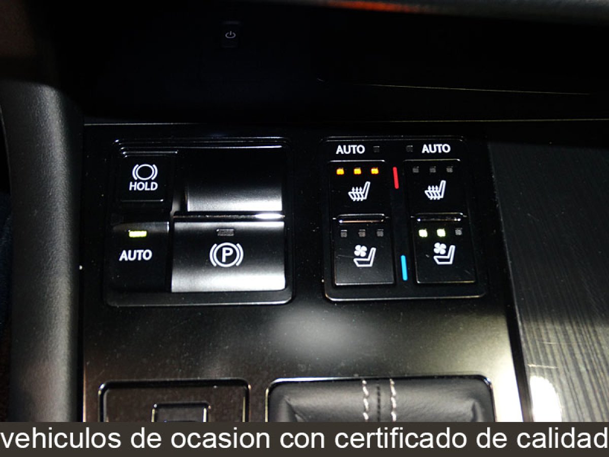 Foto Lexus RX 450h 32