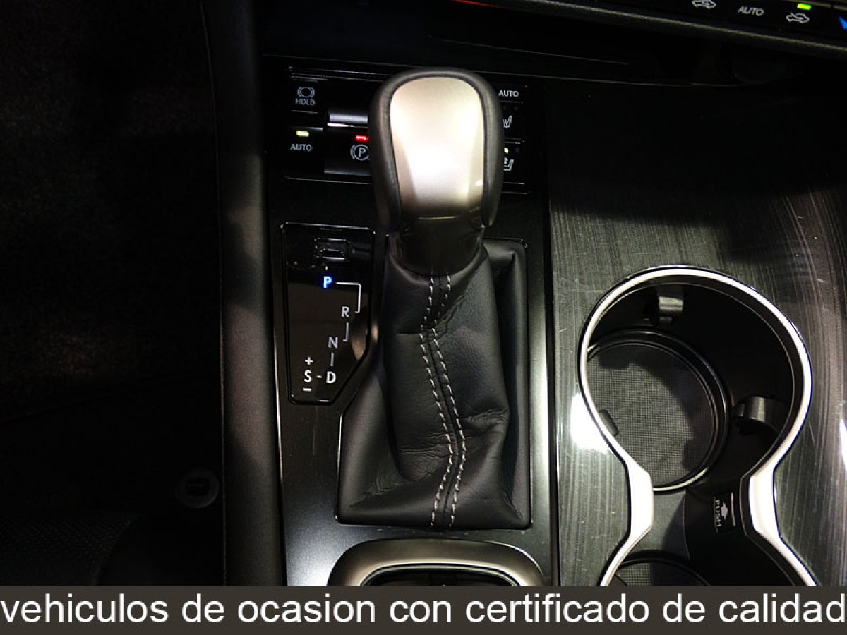 Foto Lexus RX 450h 33