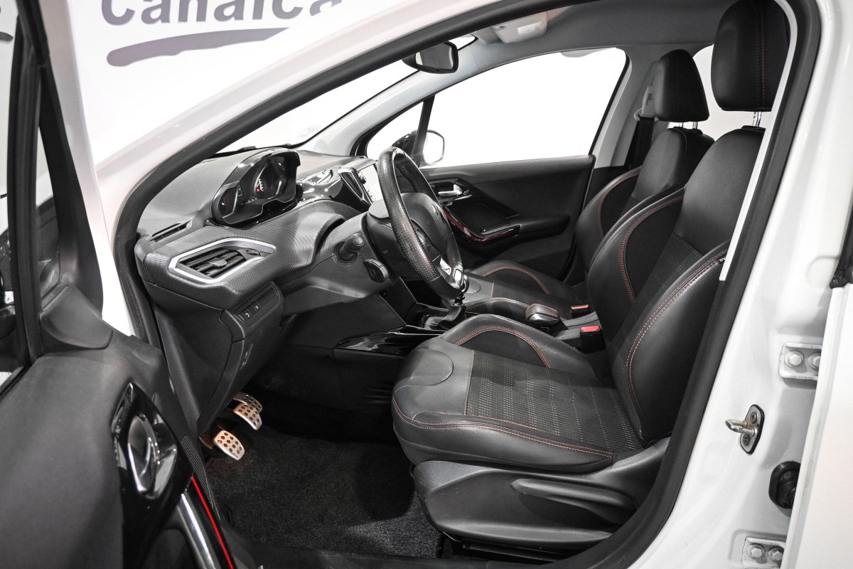 Foto Peugeot 2008 11