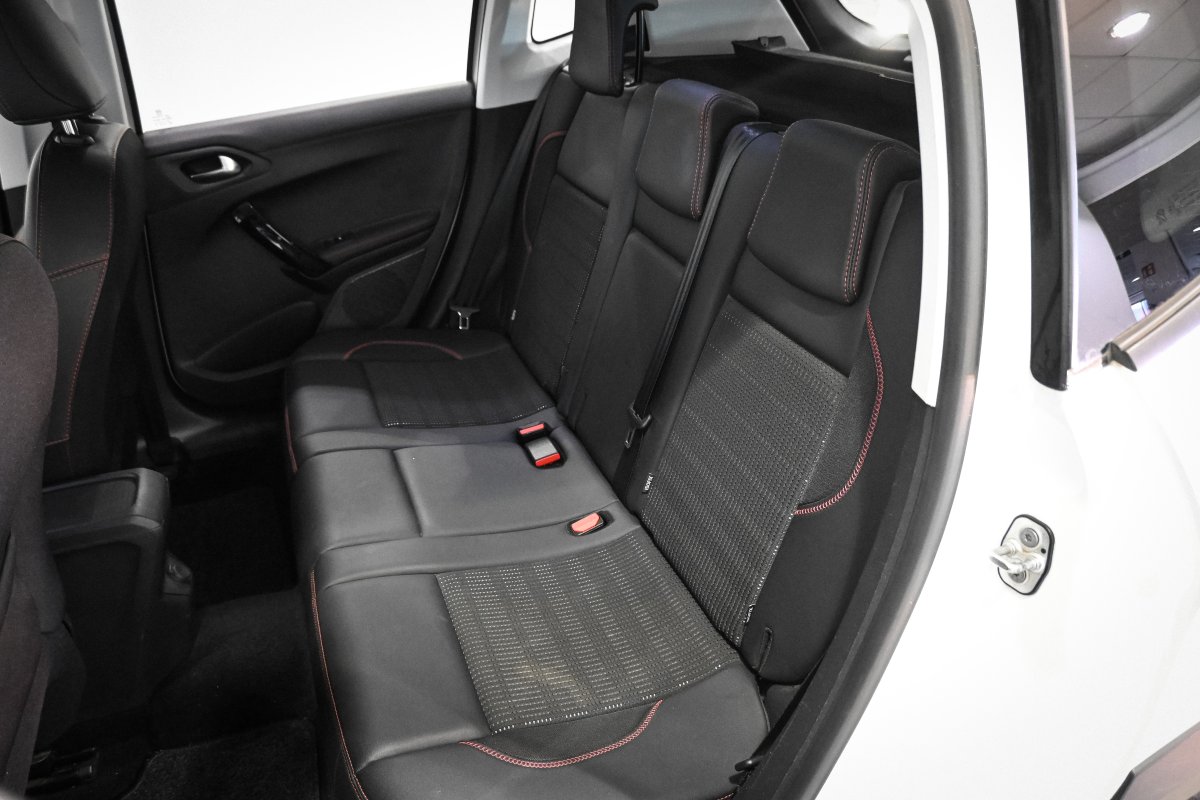 Foto Peugeot 2008 12