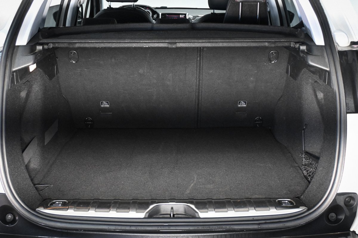 Foto Peugeot 2008 9
