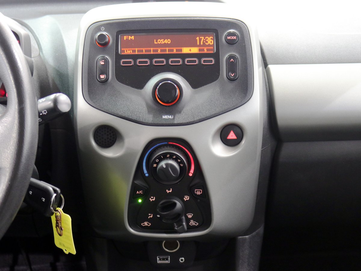 Foto Toyota Aygo 13