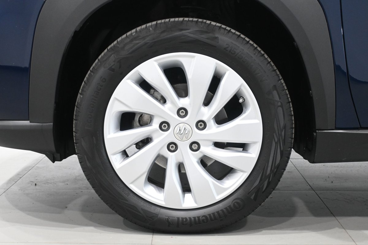 Foto Suzuki S-CROSS 28