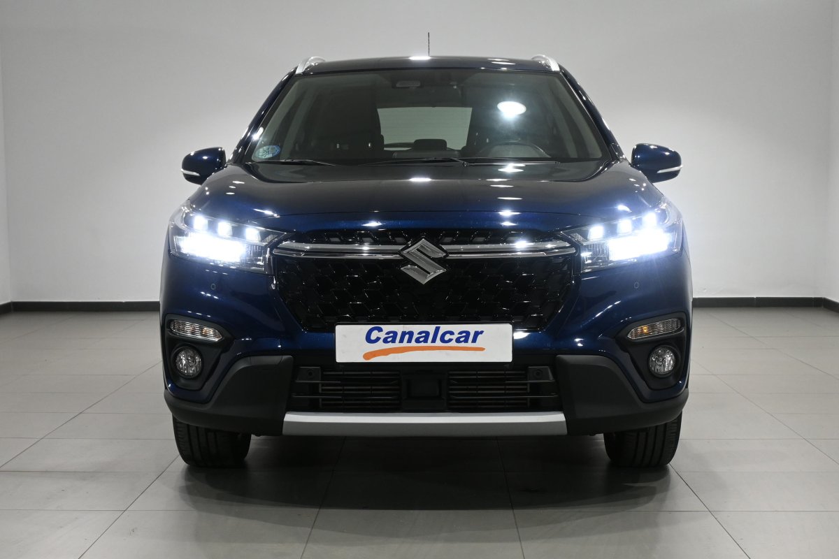 Foto Suzuki S-CROSS 2
