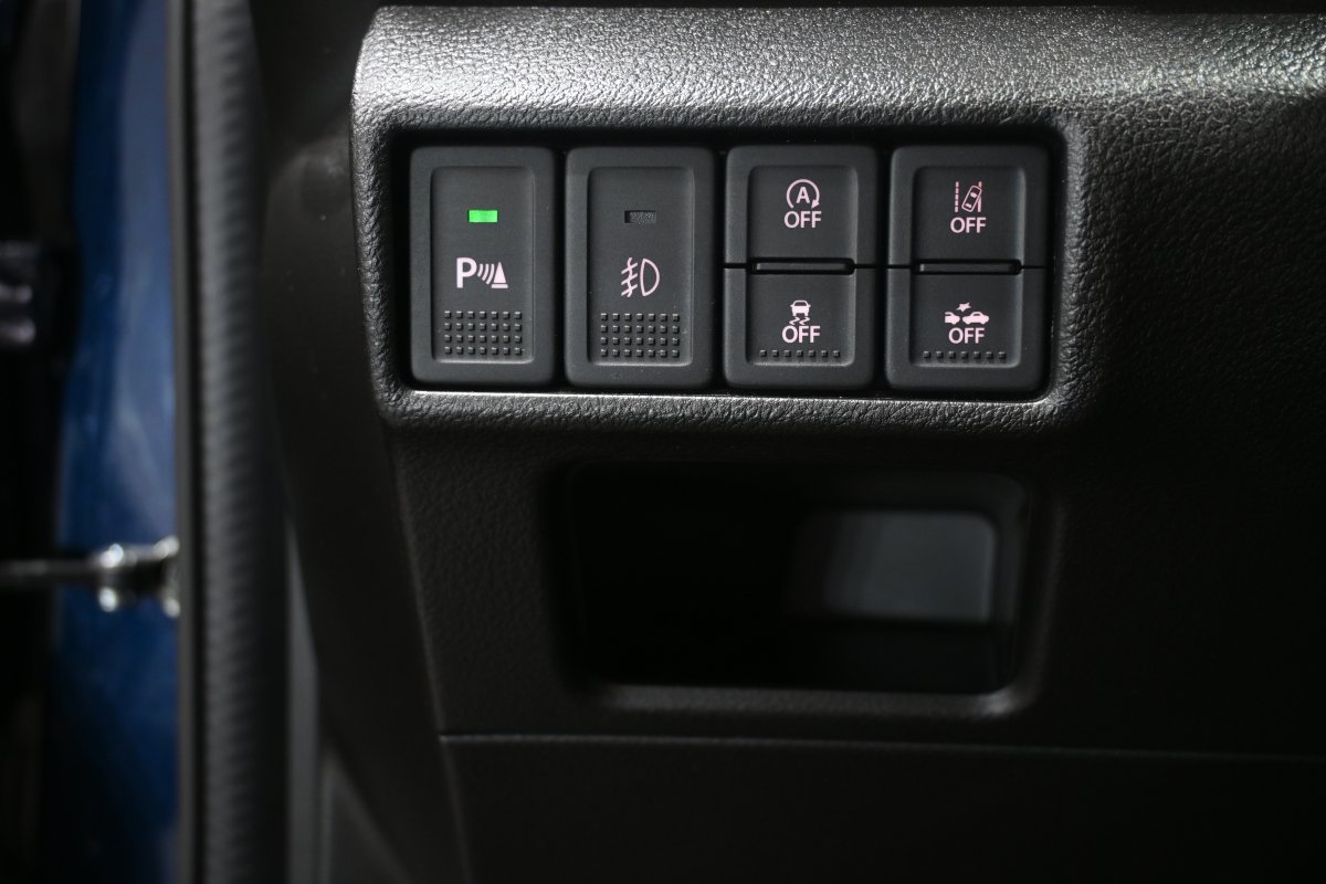 Foto Suzuki S-CROSS 26