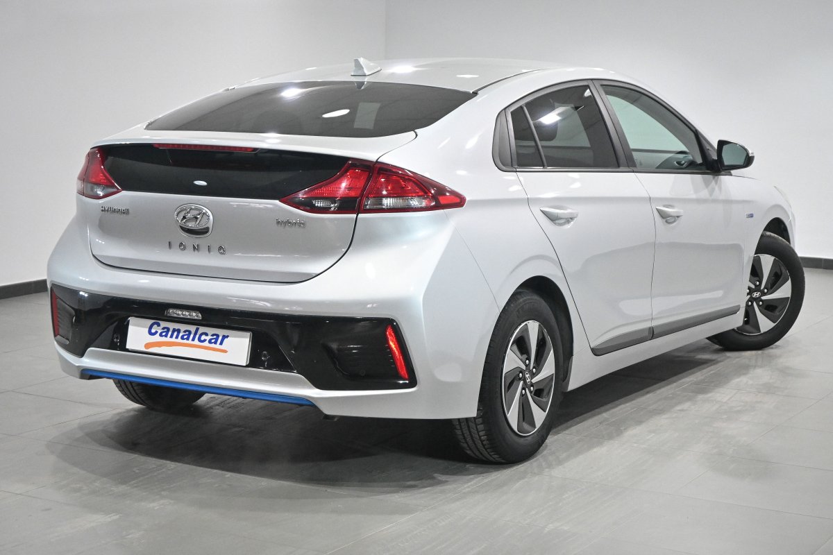 Foto Hyundai Ioniq 4