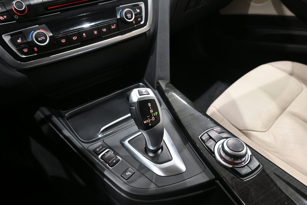 Foto Bmw 318dA GRAN TURISMO 18