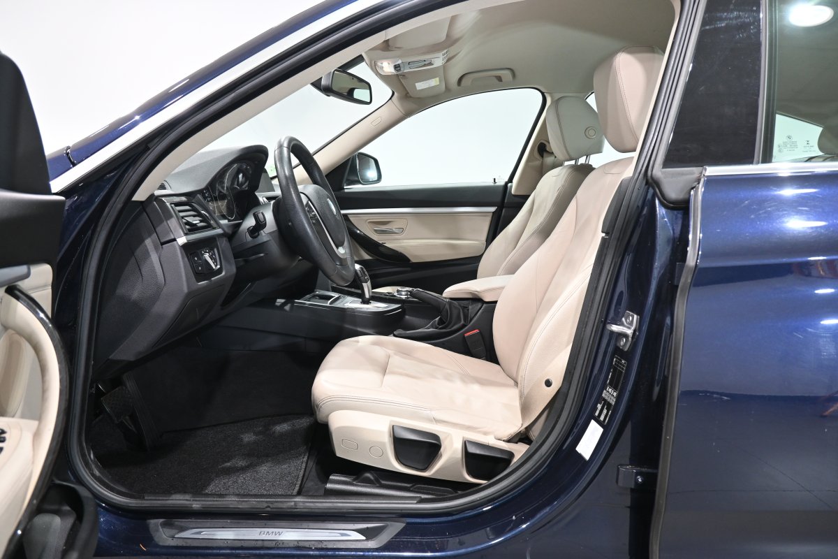 Foto Bmw 318dA GRAN TURISMO 9