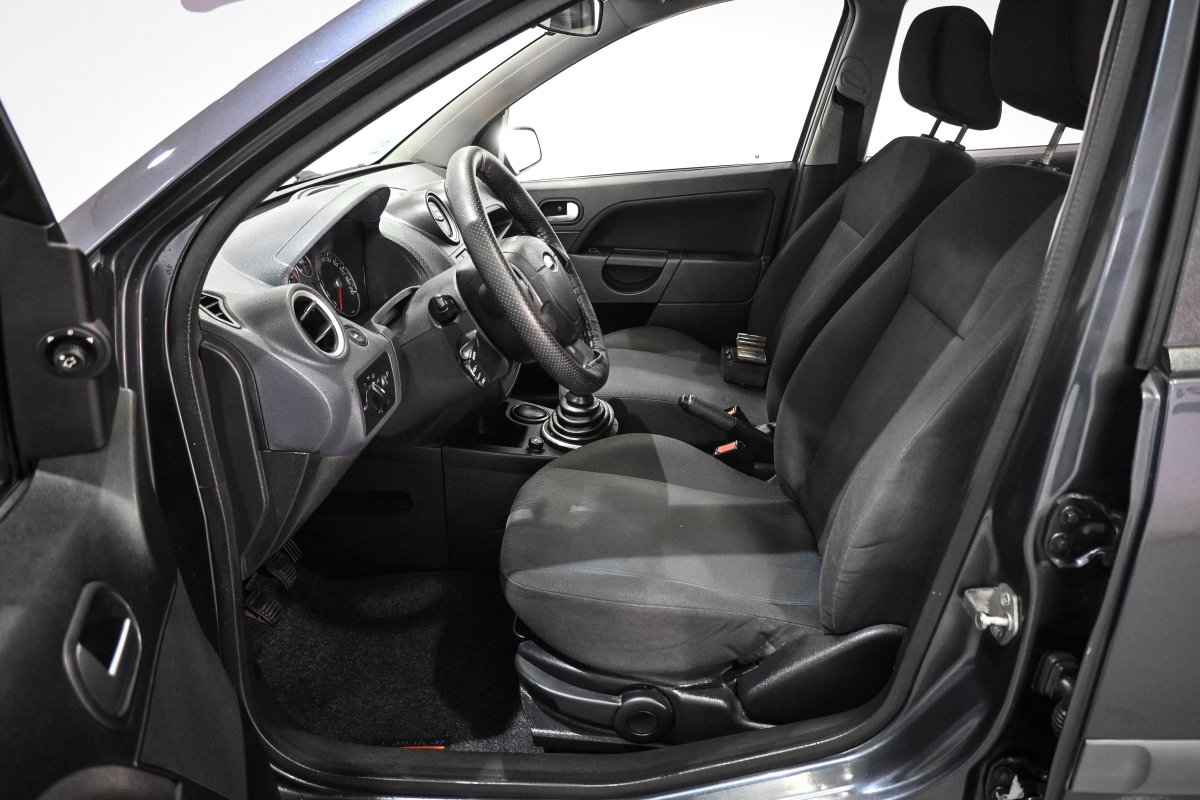 Foto Ford Fiesta 11