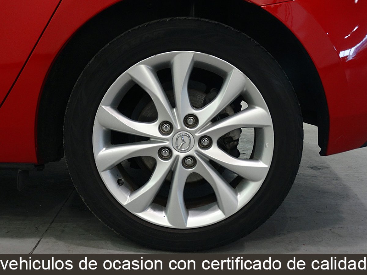 Foto Mazda 3 24