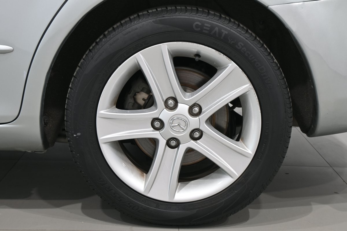 Foto Mazda Mazda6 26