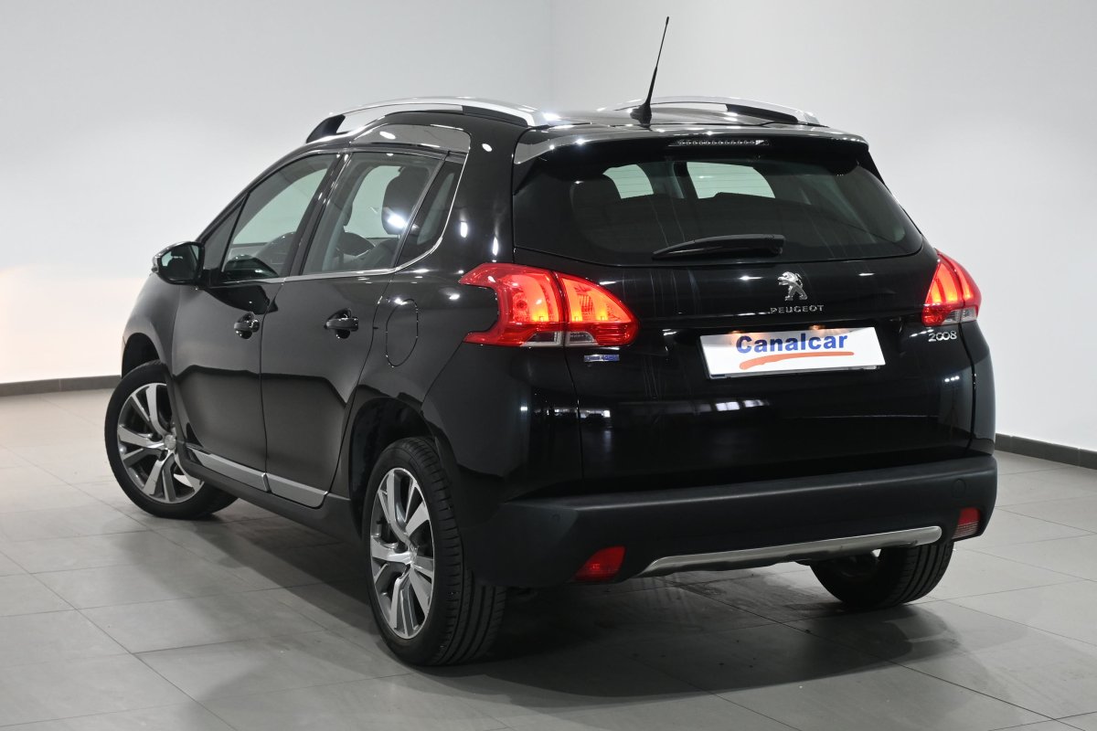 Foto Peugeot 2008 6