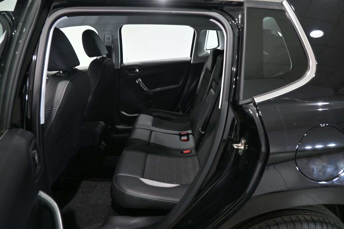 Foto Peugeot 2008 12