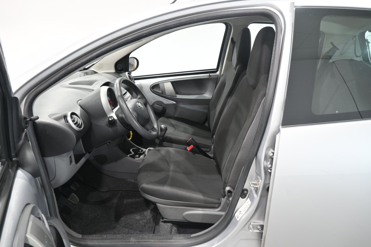 Foto Toyota Aygo 10