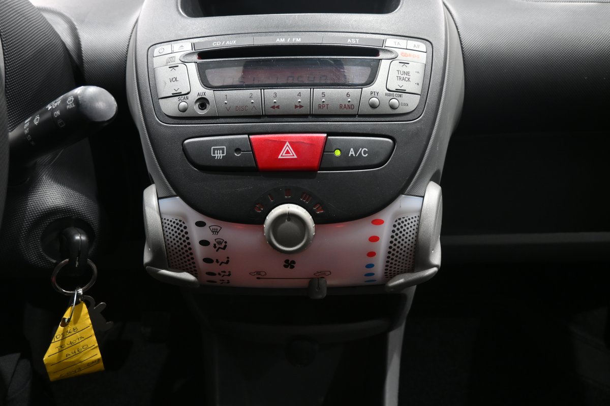Foto Toyota Aygo 15