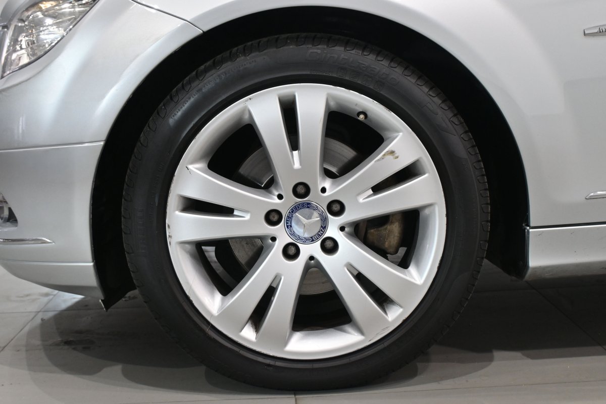 Foto Mercedes-Benz C 28