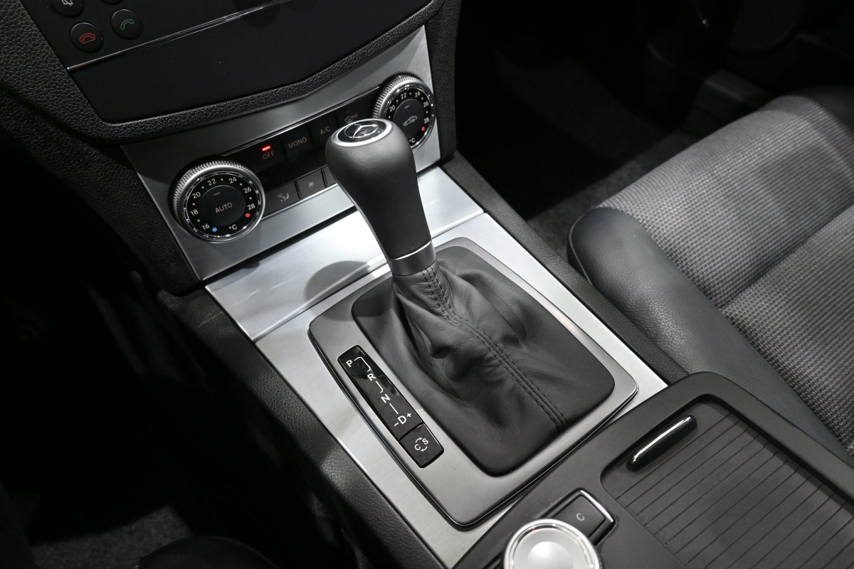 Foto Mercedes-Benz C 18