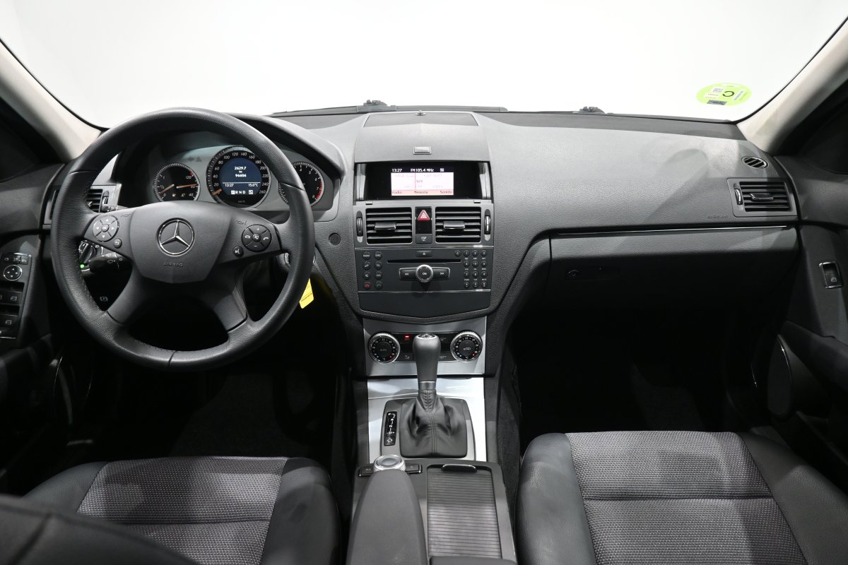 Foto Mercedes-Benz C 16