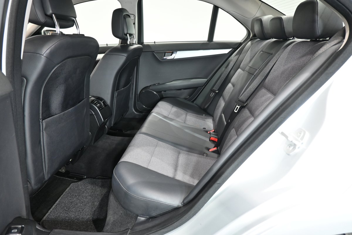 Foto Mercedes-Benz C 11