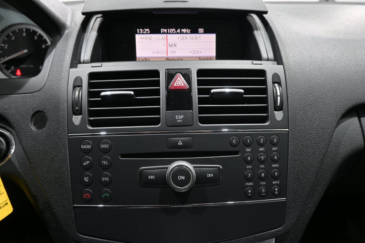 Foto Mercedes-Benz C 15