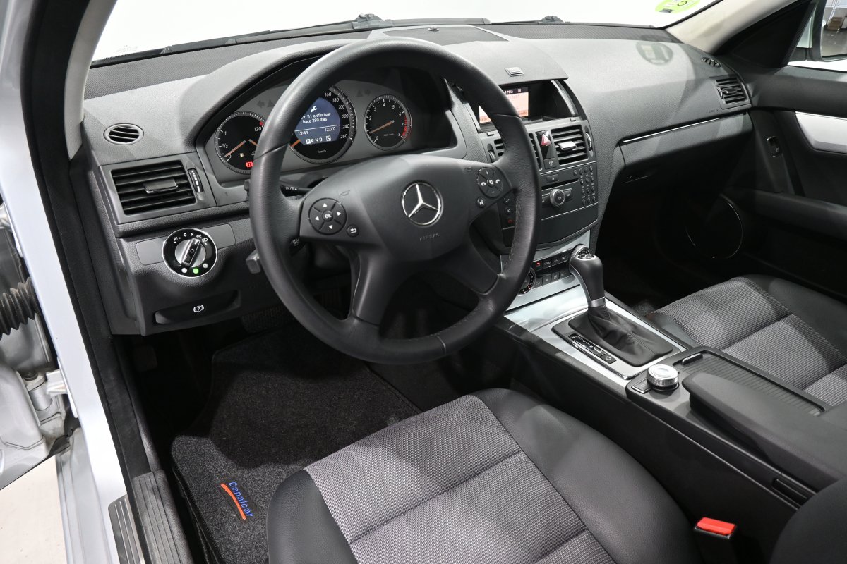 Foto Mercedes-Benz C 9