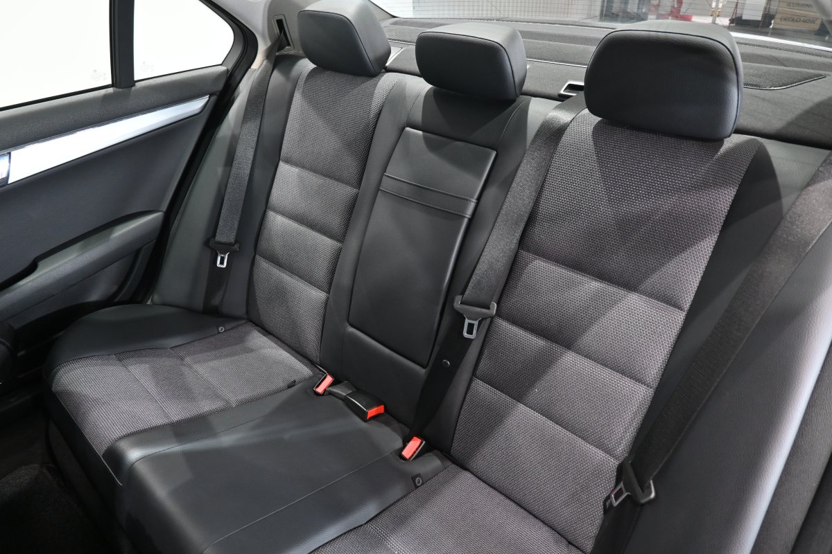 Foto Mercedes-Benz C 12