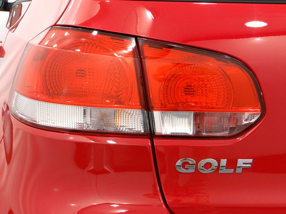 Foto Volkswagen Golf 14
