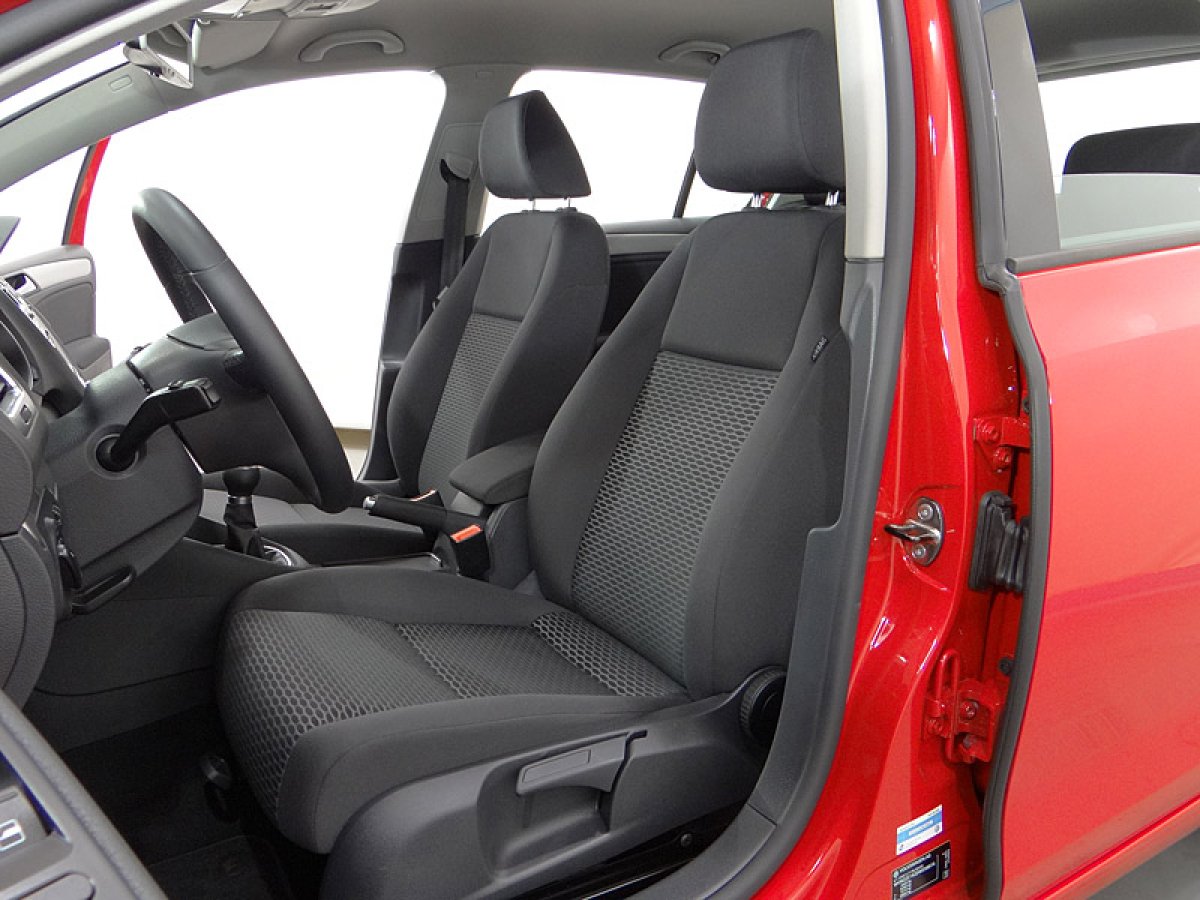 Foto Volkswagen Golf 21