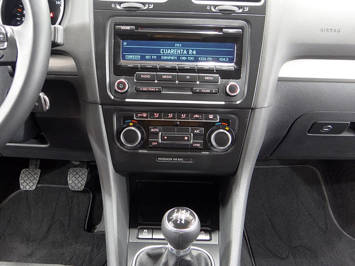 Foto Volkswagen Golf 27