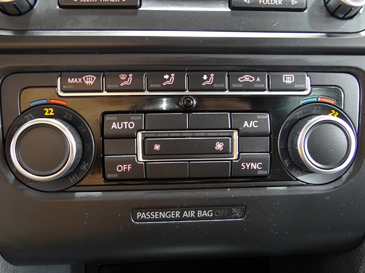 Foto Volkswagen Golf 32
