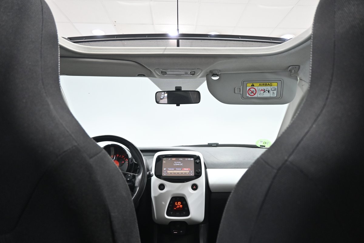 Foto Peugeot 108 21