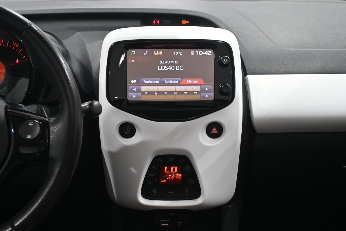 Foto Peugeot 108 12