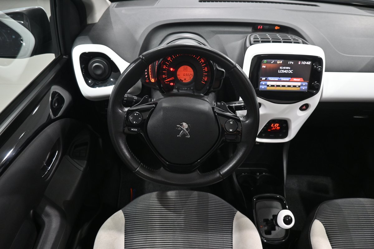 Foto Peugeot 108 15