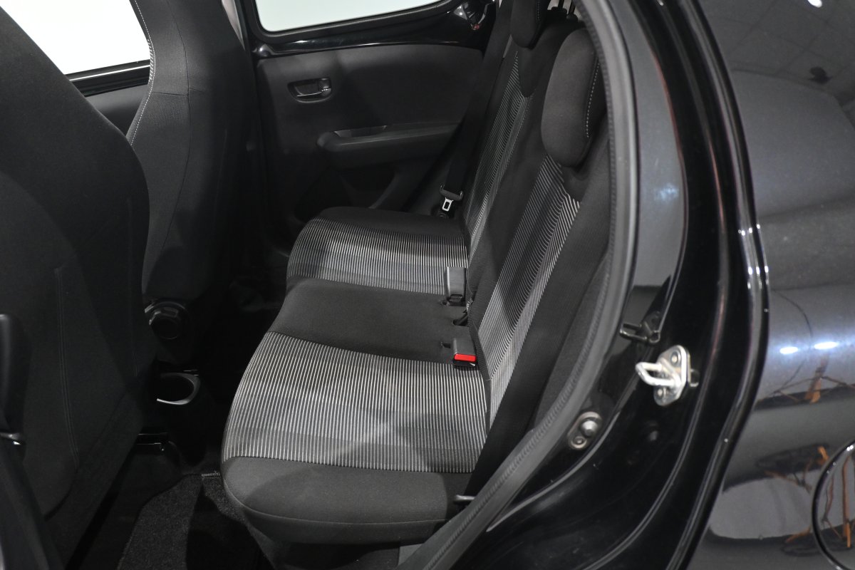 Foto Peugeot 108 10
