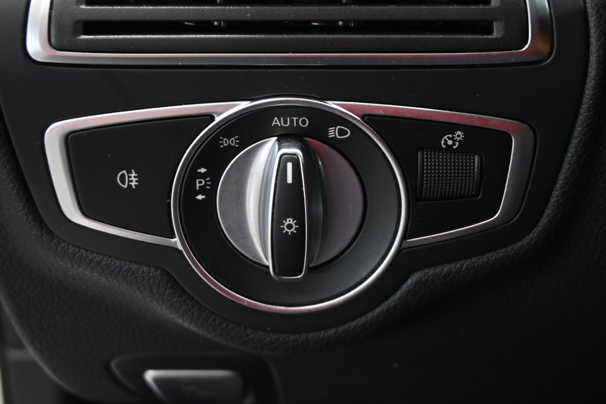 Foto Mercedes-Benz Clase C 29