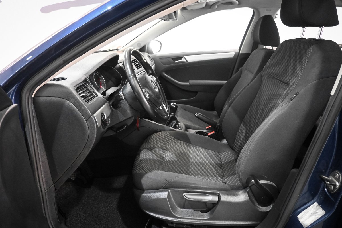 Foto Volkswagen Jetta 11