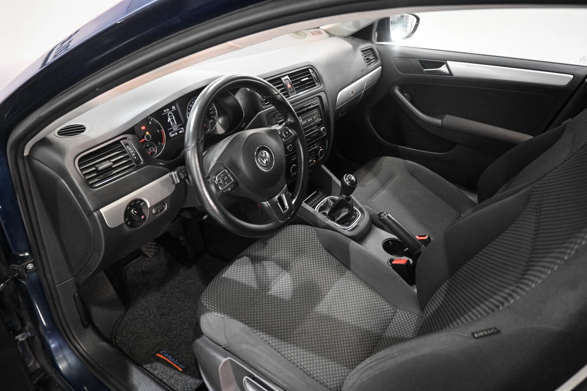 Foto Volkswagen Jetta 10