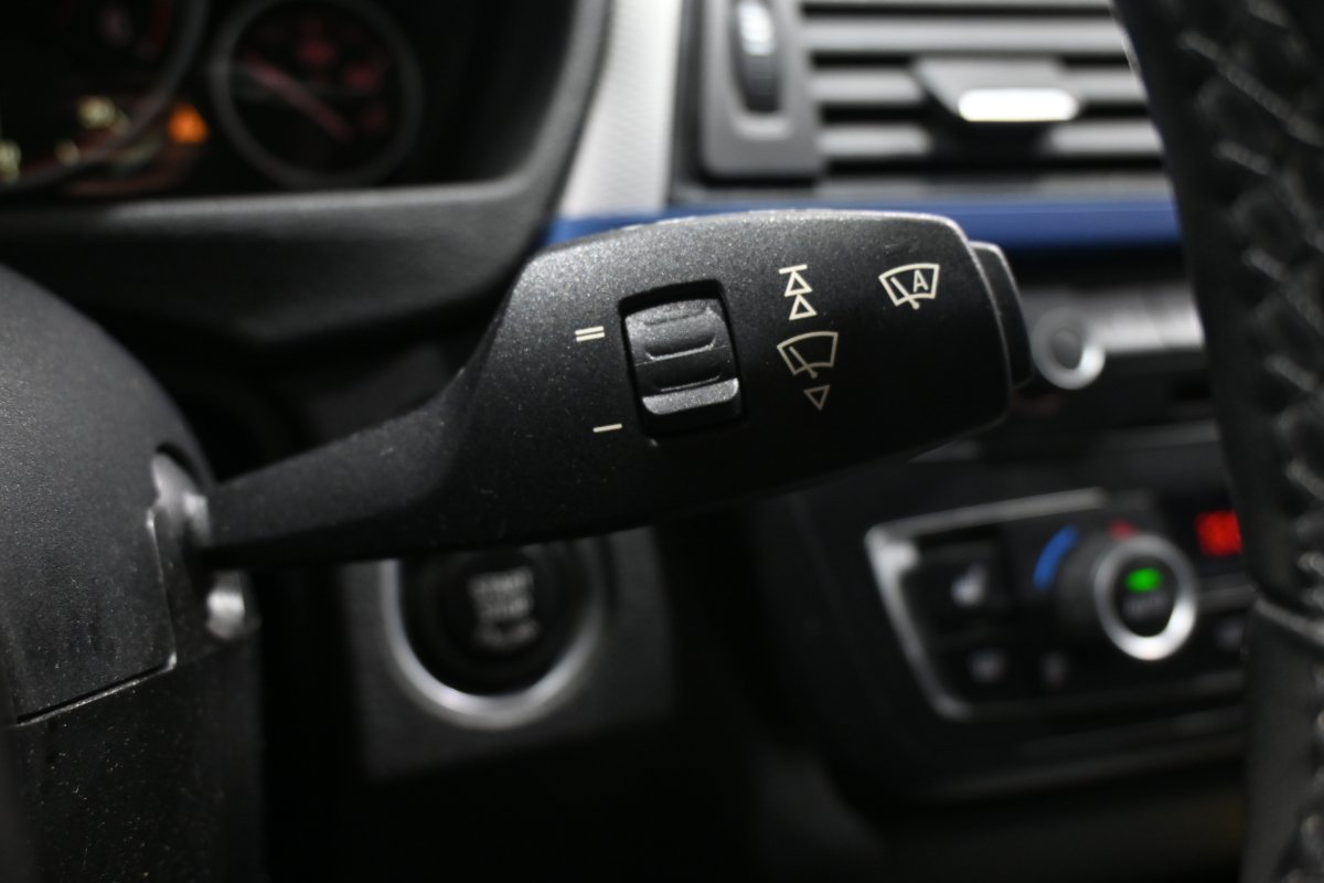 Foto Bmw 320dA XDRIVE 26