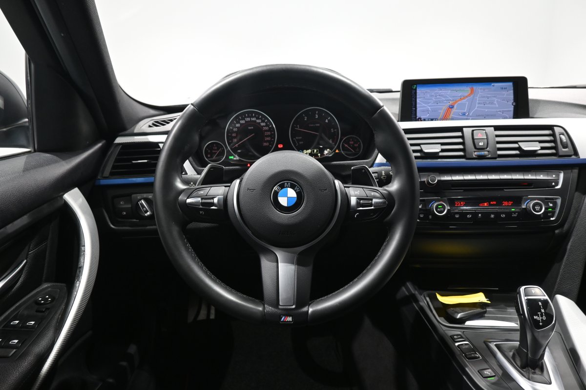 Foto Bmw 320dA XDRIVE 18