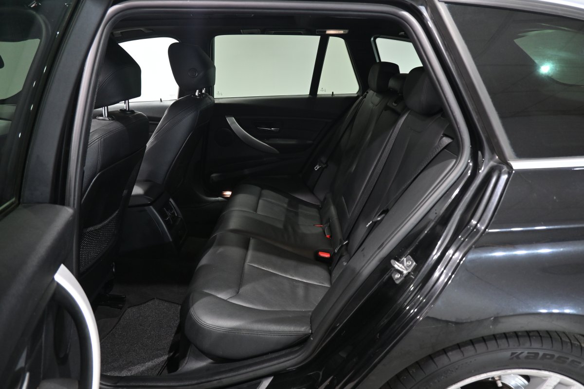 Foto Bmw 320dA XDRIVE 11