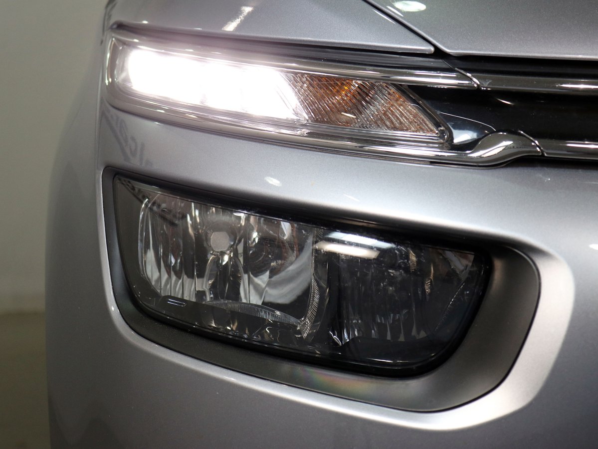 Foto Citroen GRAND C4 SPACETOURER 12